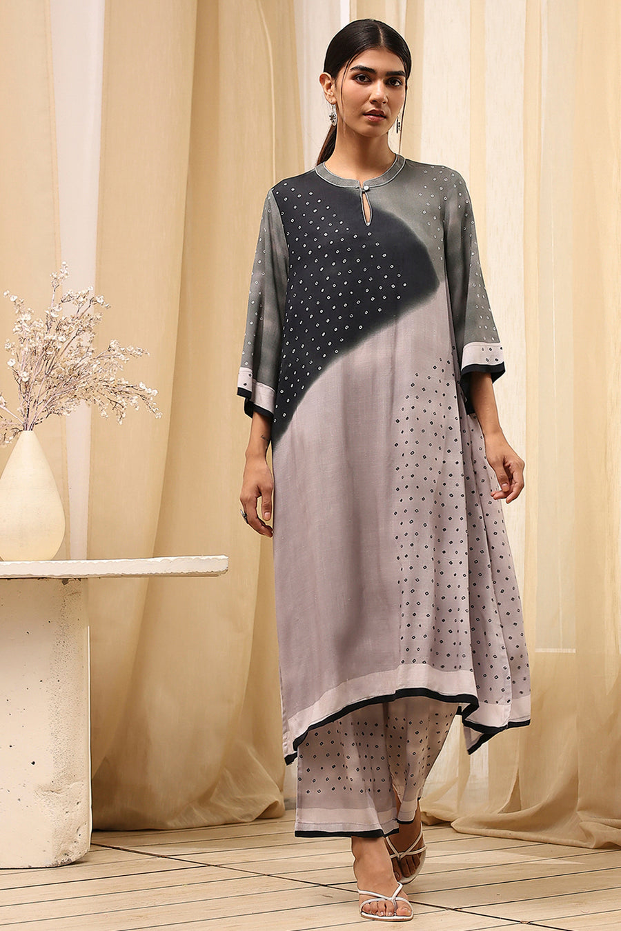 Grey Printed Straight Kurta Set CO87