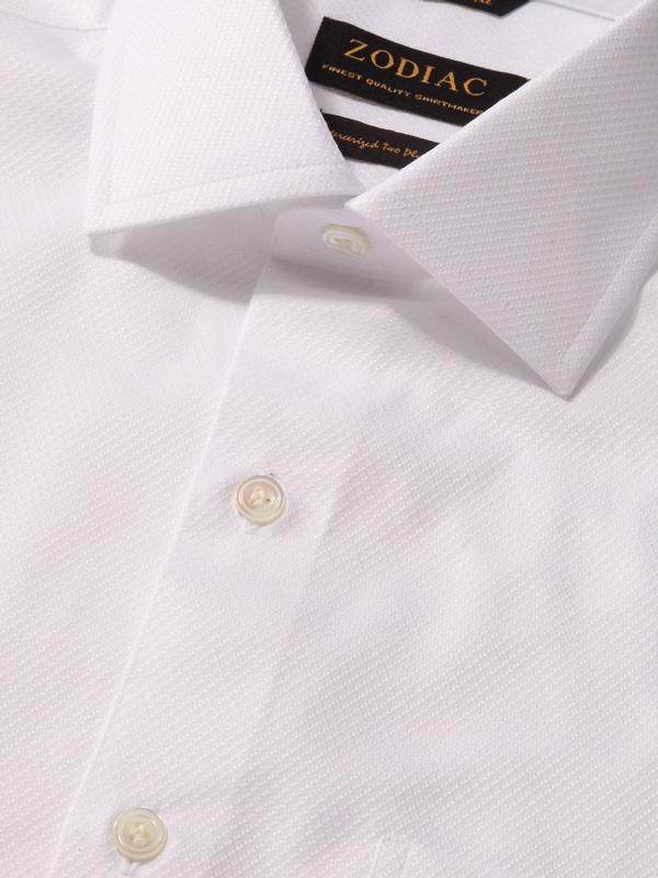 Tramonti White Solid Full Sleeve Single Cuff Tailored Fit Classic Formal Two Ply Mercerized Cotton Shirt